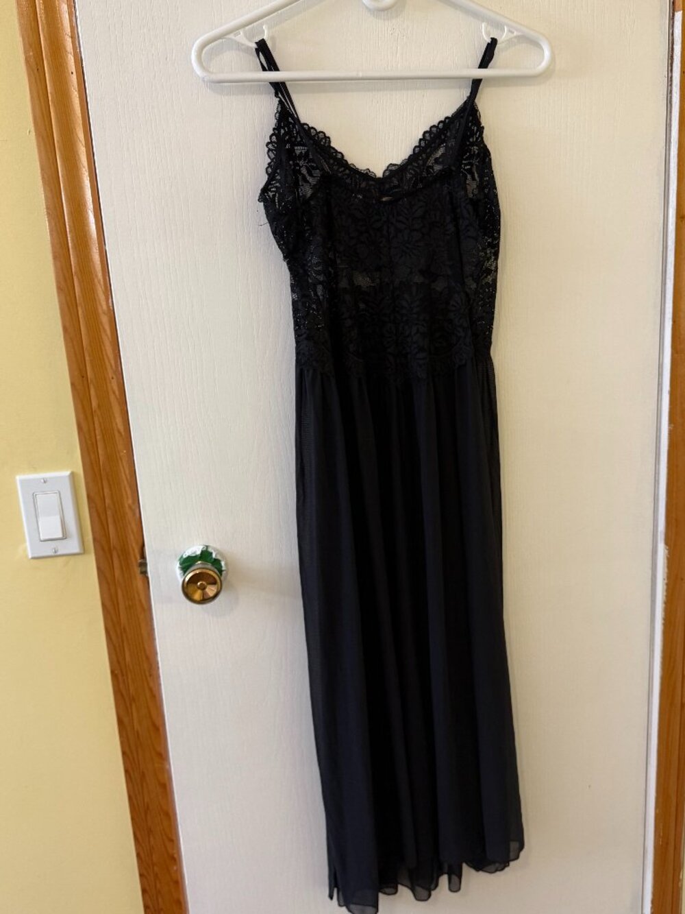 La Vie En Rose Black Lace Bodice Sheer Midi Slip - Picture 2 of 3